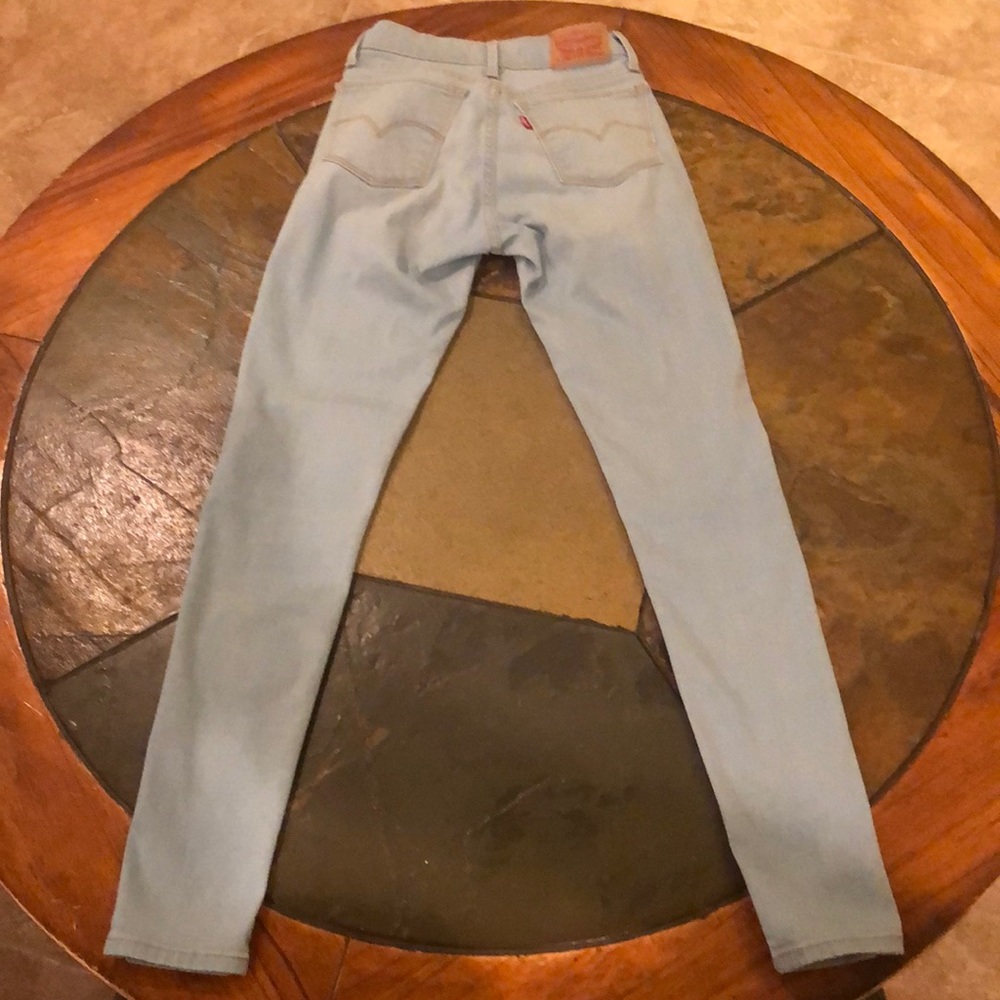 Levi’s - Picture 3 of 3